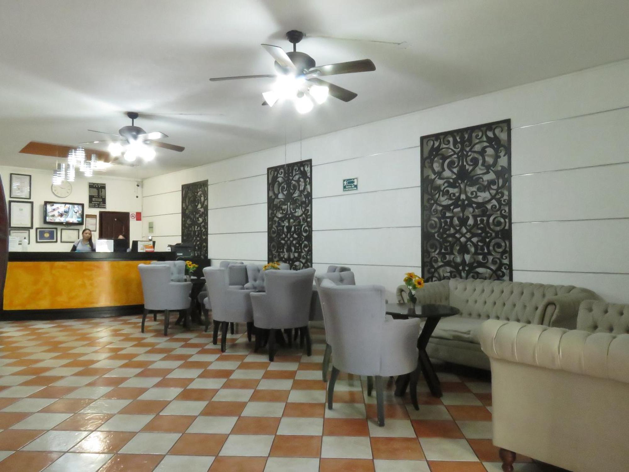Hotel Los Girasoles Tepic Exterior foto